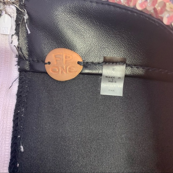 Free People pink sequin cheetah print skirt size 8 - Picture 7 of 8